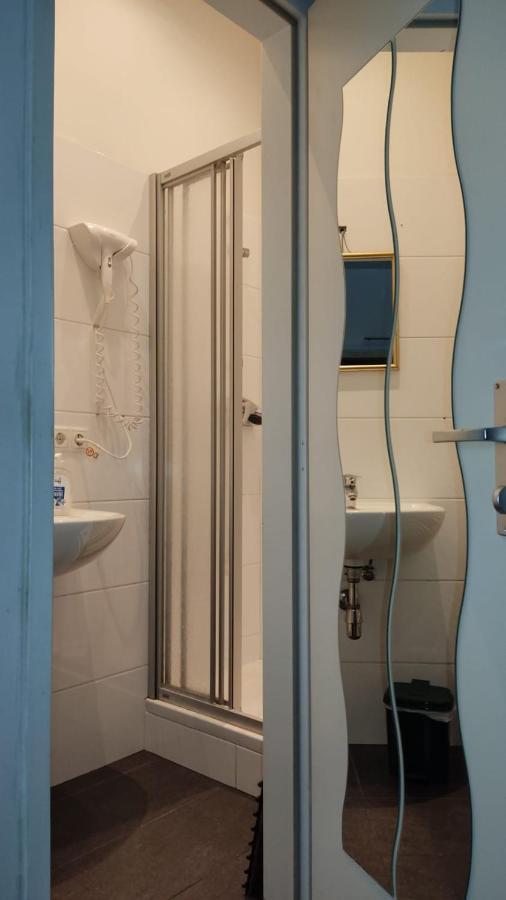 Hostel Abai 1150 Only Www-on-line-check-in & Selfservice Vienna