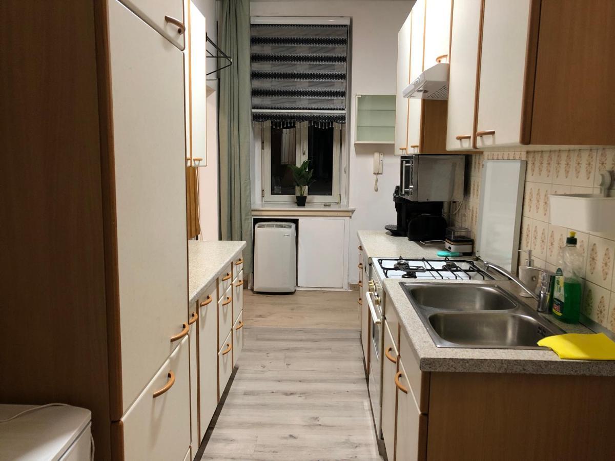 Convenient 3br Apt. Near Danube & Millenium Tower Apartment