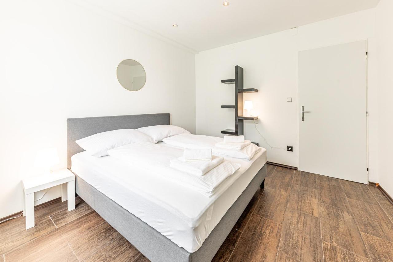 Apartment Elegance By Jr City