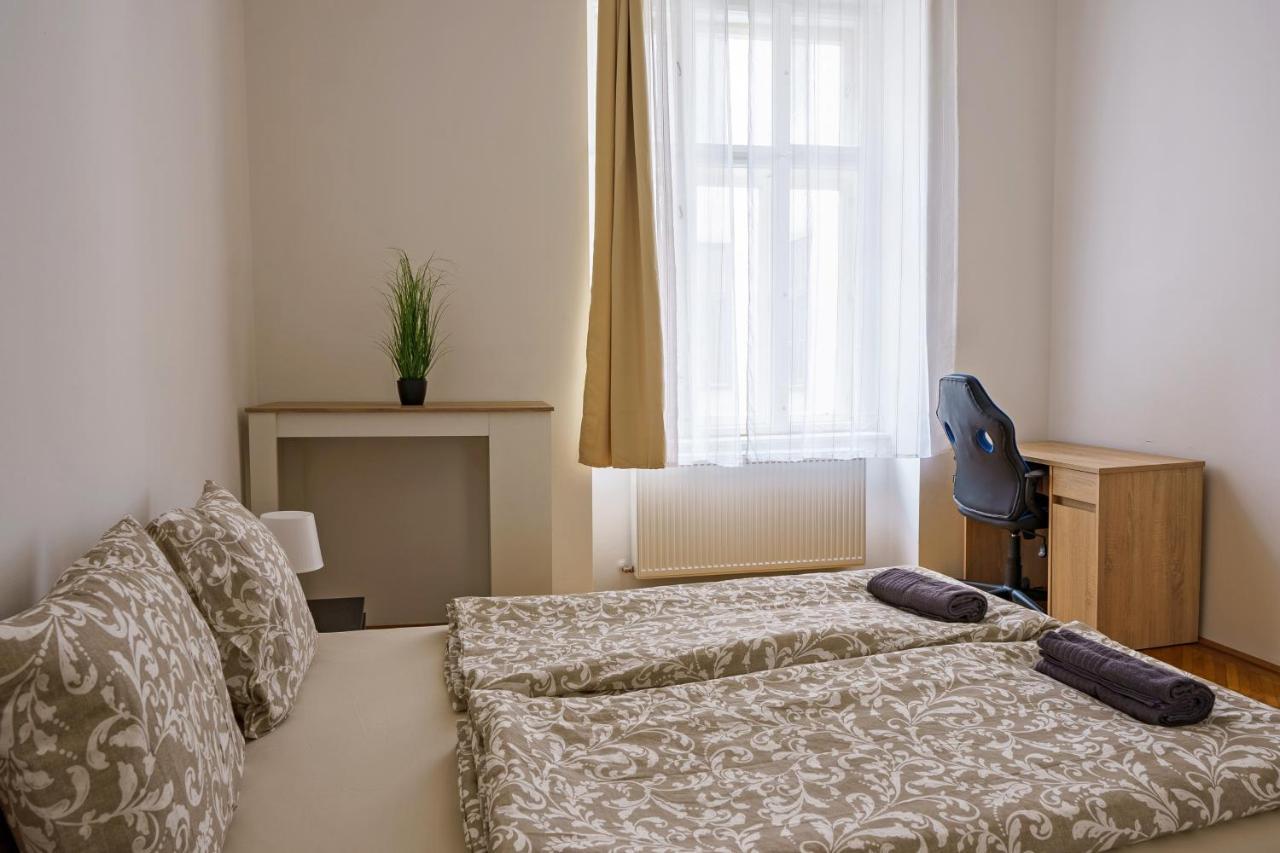 Naschmarkt Apartment Vienna