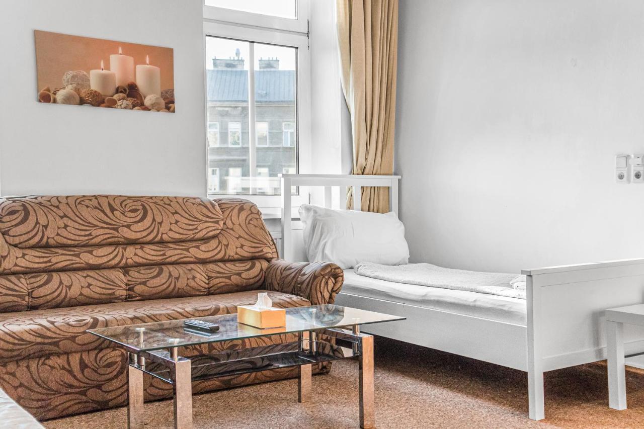 Superb 2br Apt. Very Spacious Near Millenium Tower Apartment *