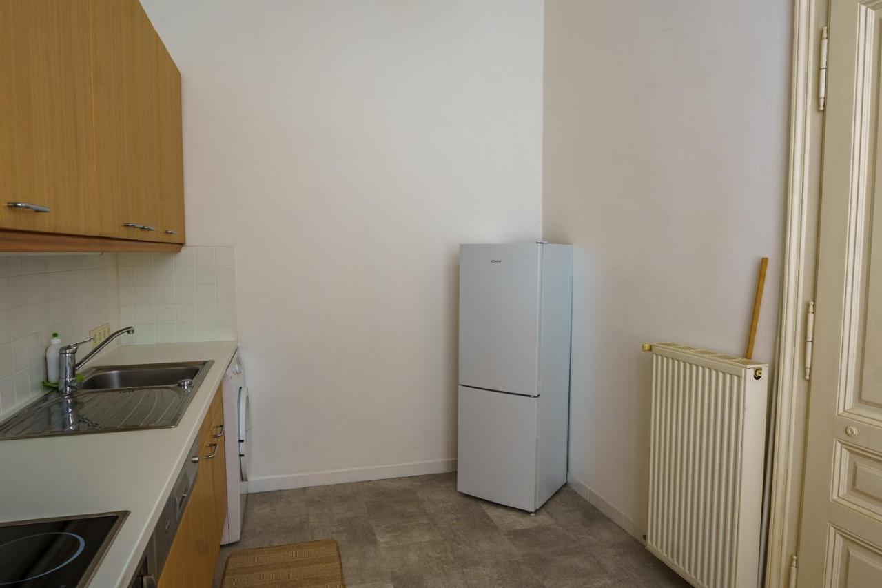 Apartamento 1060 *