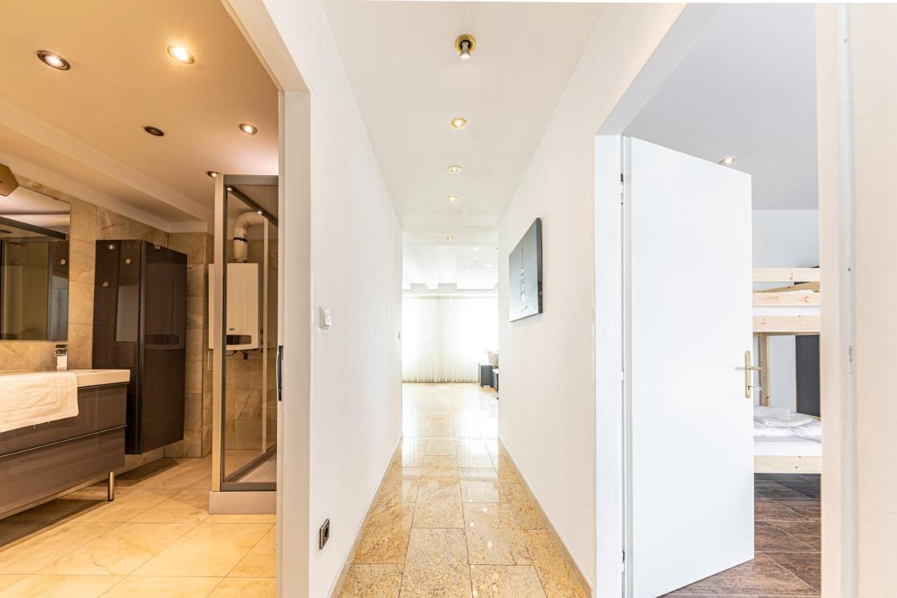 Apartment Elegance By Jr City