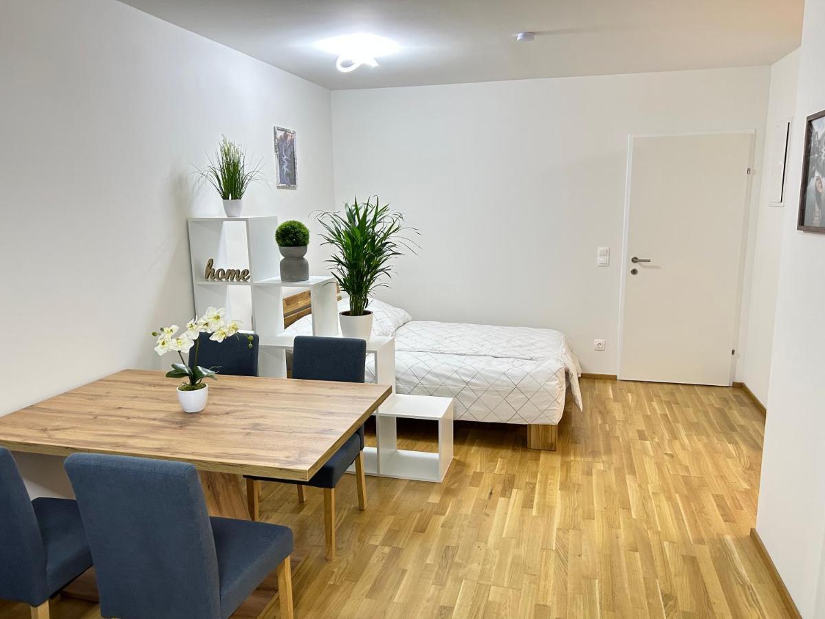 55 M2 Stylish With Balcony & Parking *