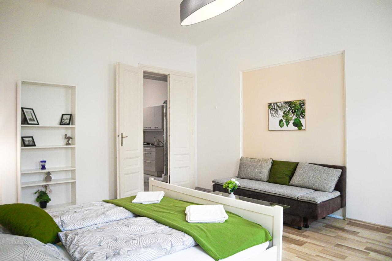 Apartment Bright & Stylish, 2 Neighboring - 4brs Vienna