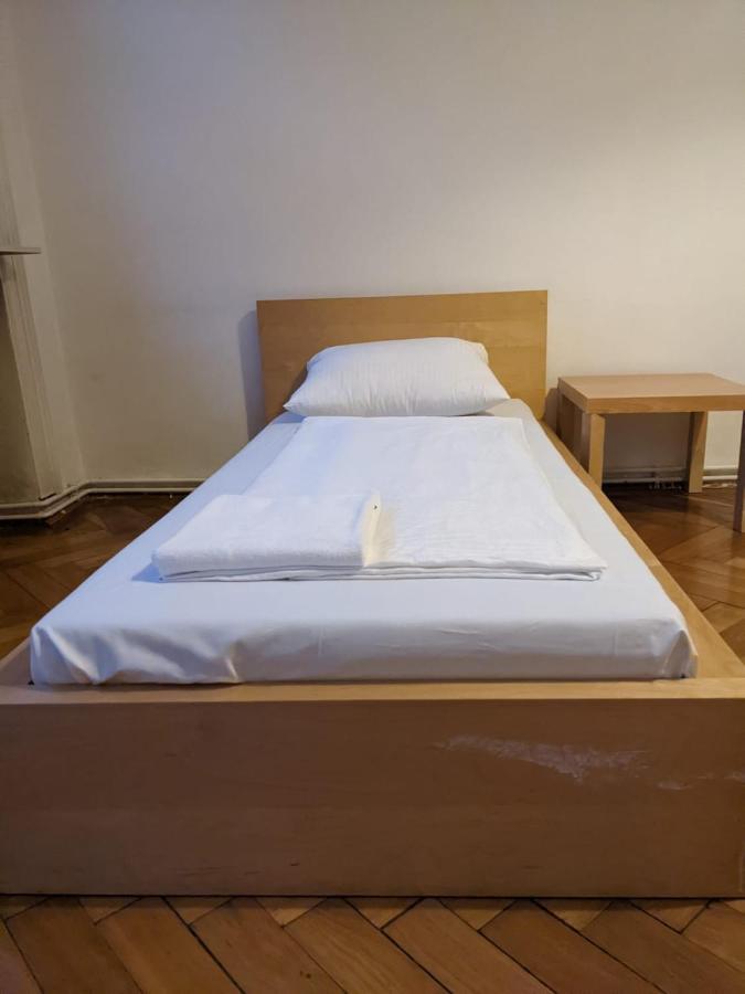 Rooms City Residence Ostello *