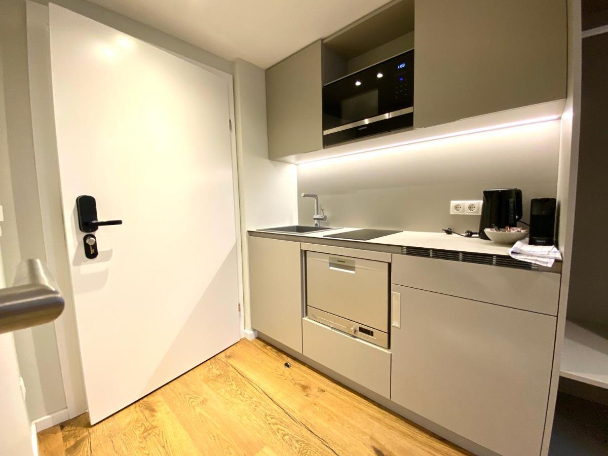 Blackhome I Contactless Check-in Aparthotel Vienna