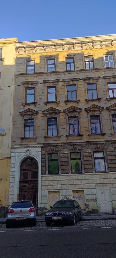Apartamento 2-room Near Westbahnhof