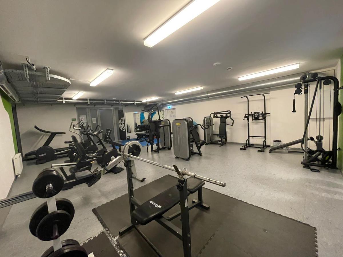 Restify10 - Skyline View - Fitness - Garge - Modern Apartment *