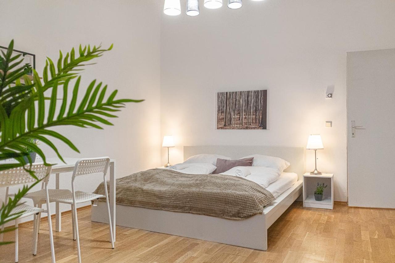 Pleasing 2br Apt.-perfect For Longstays Apartment
