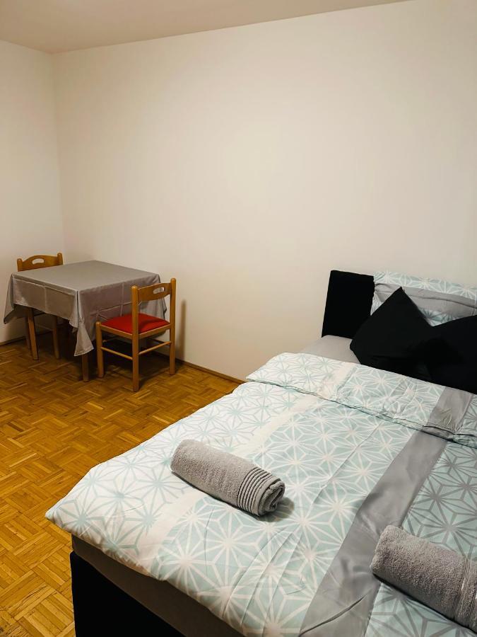 The Tiny * Viena