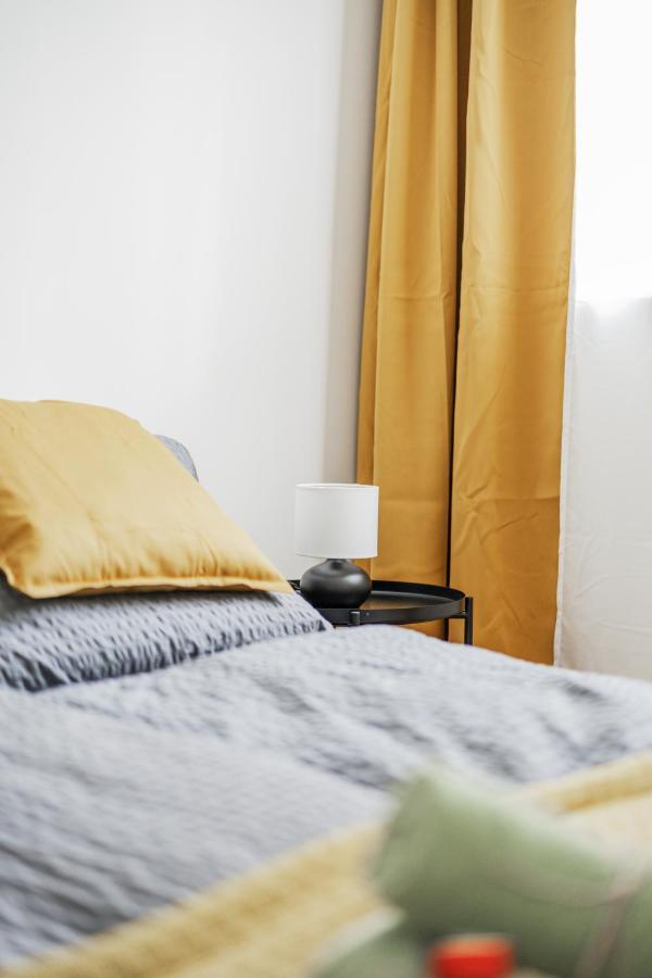Apartment Business With Air Condition