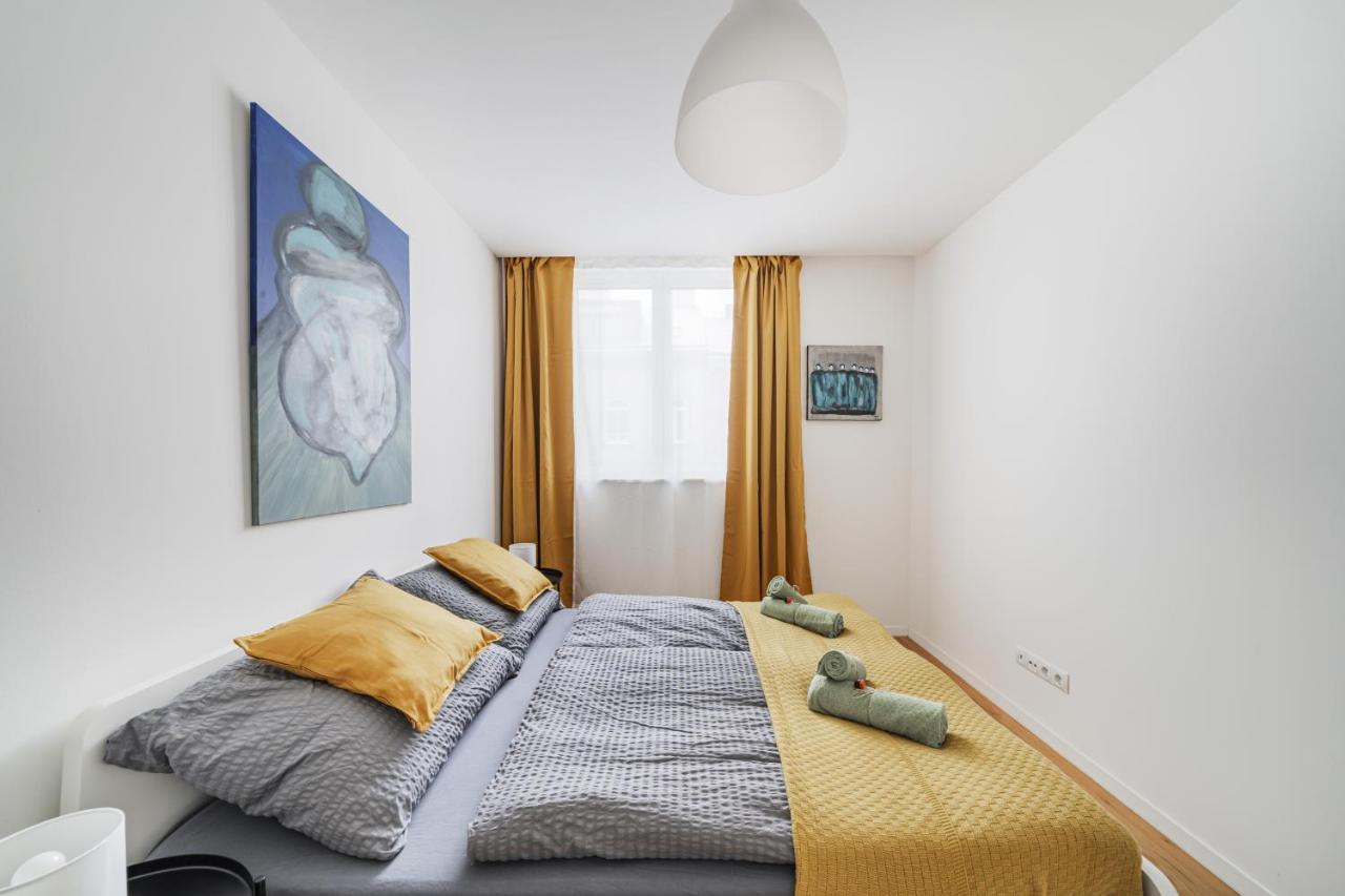 Apartment Business With Air Condition *