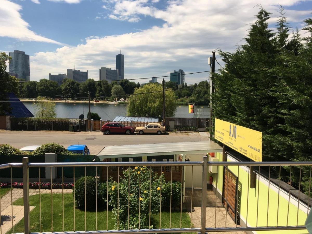 Ajo - Alte Donau View Penthouse - Self-check-in *