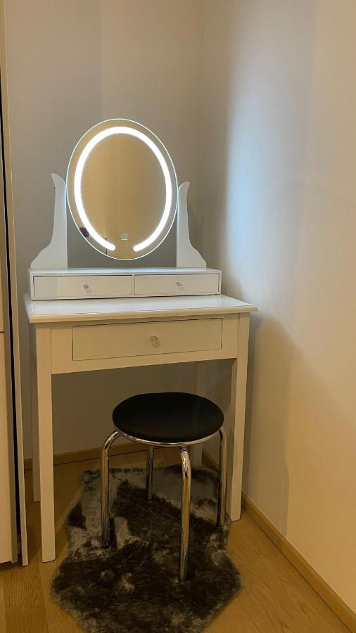 Restify10 - Skyline View - Fitness - Garge - Modern