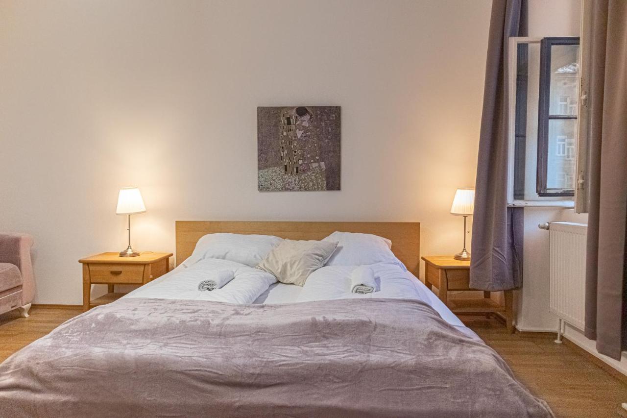 Pleasing 2br Apt.-perfect For Longstays