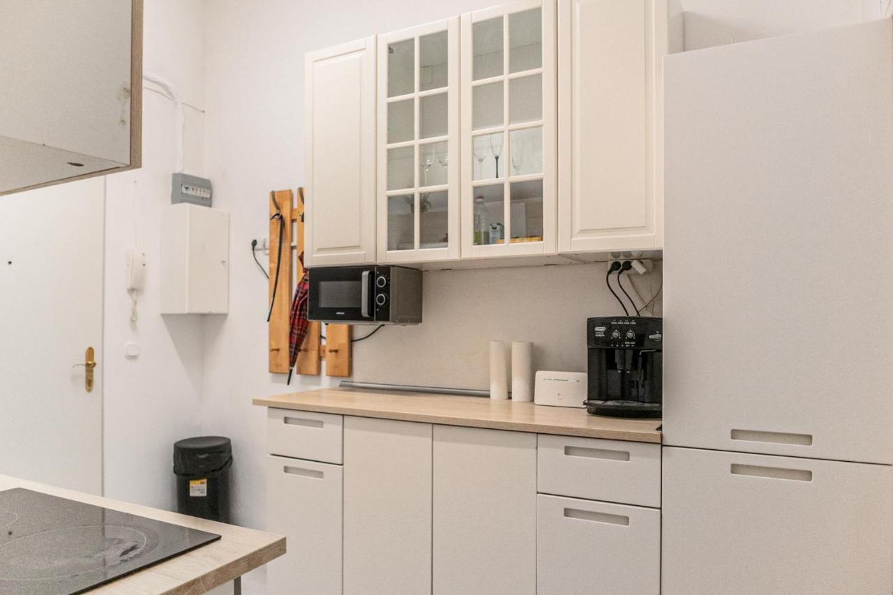 Affittacamere Joyful 2br Shared Near Millenium Tower & Danube River Vienna