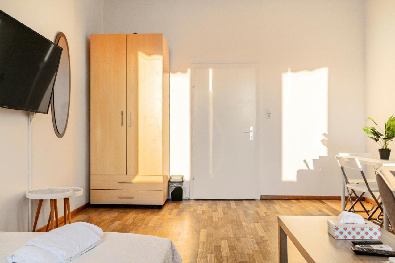 Joyful 2br Shared Near Millenium Tower & Danube River Guest house *