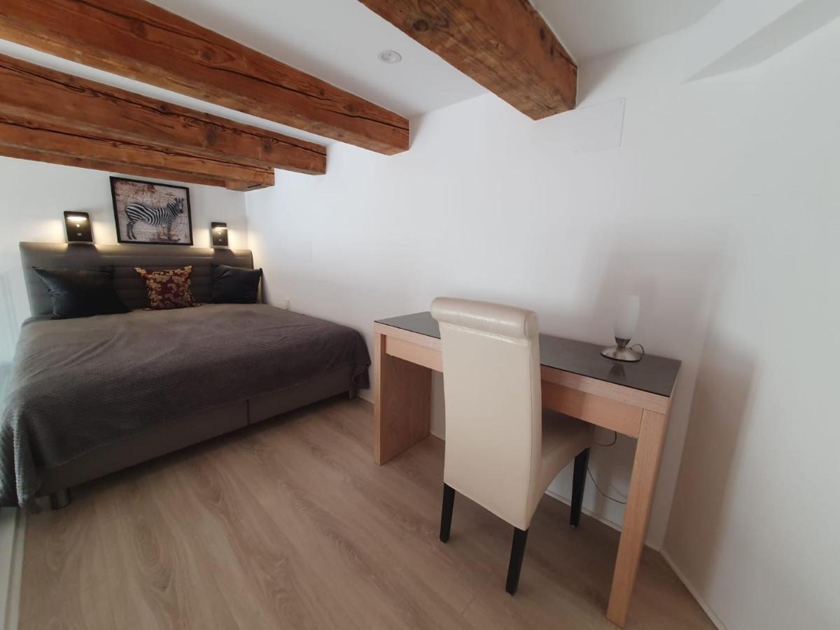Apartamento Mezzanine De Grinzing *