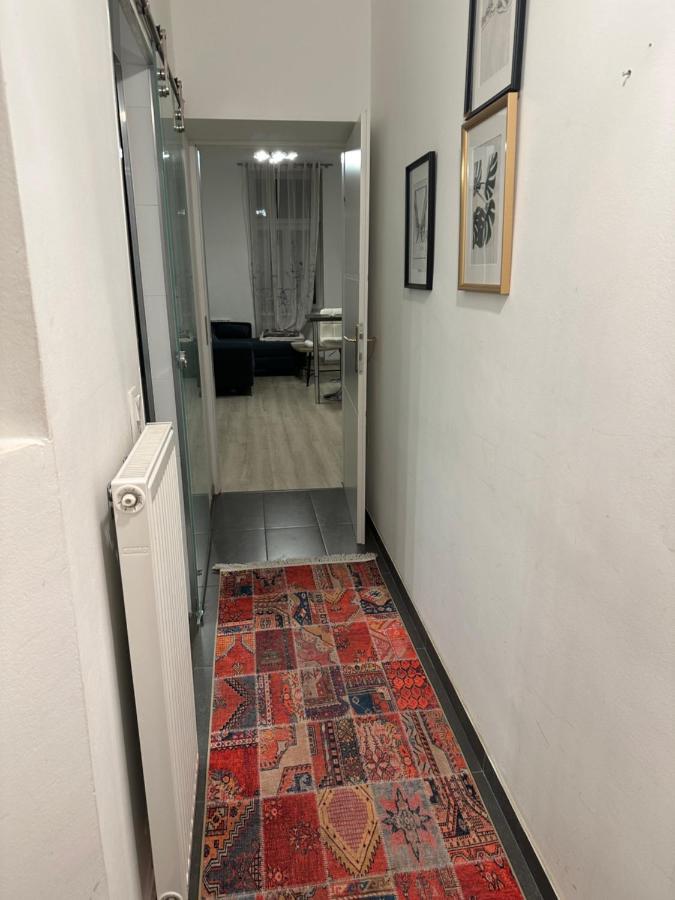 Apartment Comf. Apart Near The - 13 Minutes To 1st