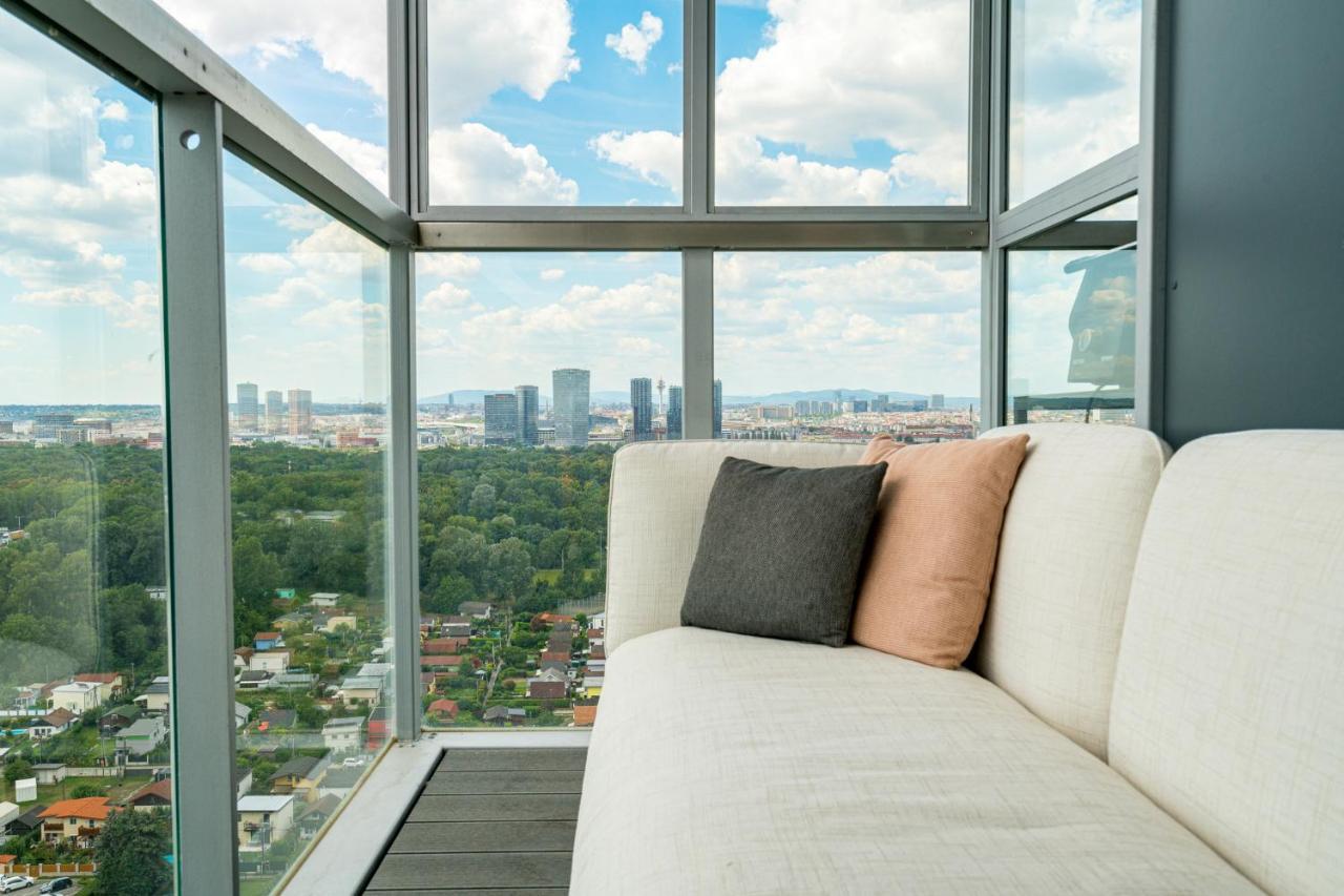 Residence, Marina Tower - Danube Aparthotel