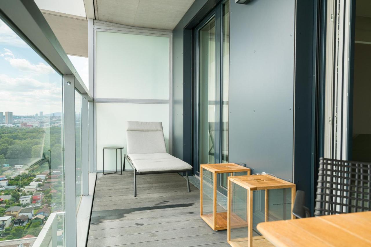 Residence, Marina Tower - Danube Aparthotel
