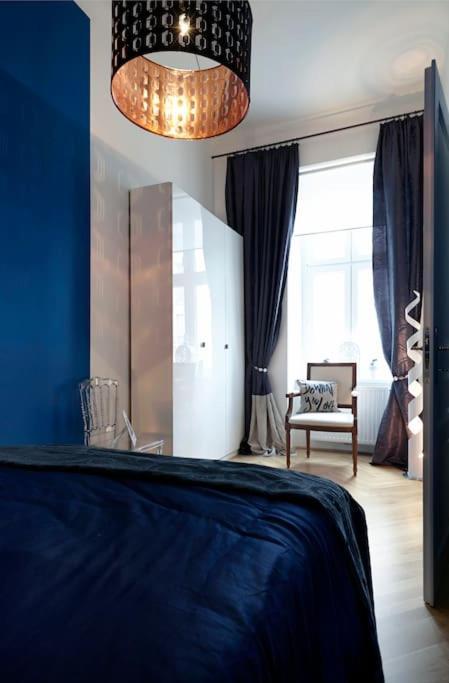 Modern Viennese Mid-century Apartment Wien