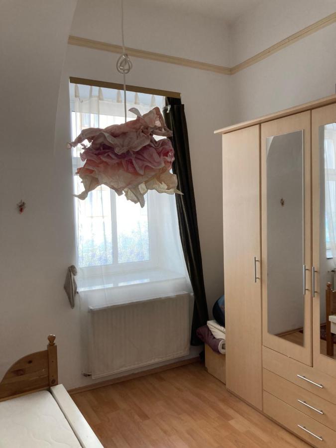 Apartment Geraumige, Funktionale, Schlichtere, Preiswerte Vienna