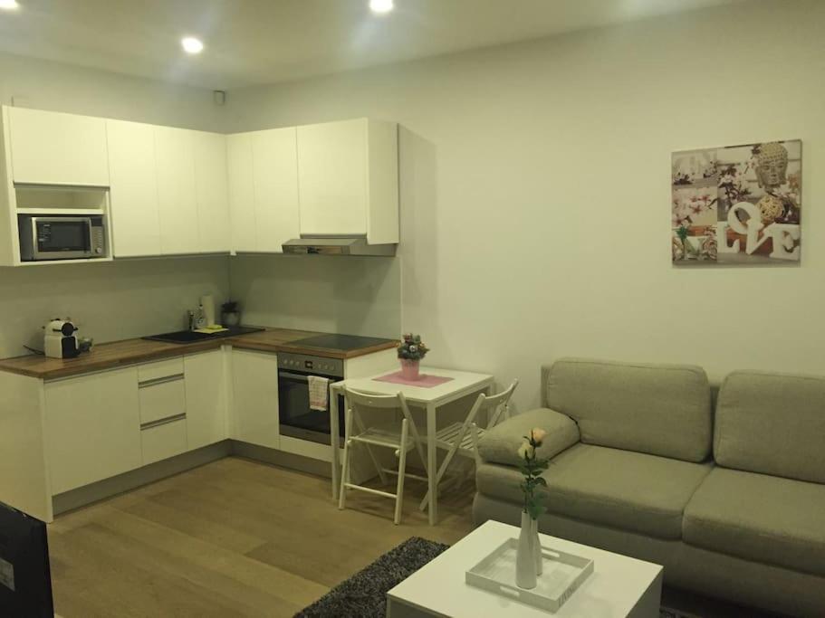 New - 10 Min Downtown