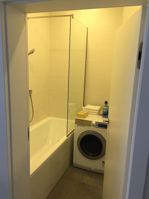 Apartment New - 10 Min Downtown Vienna