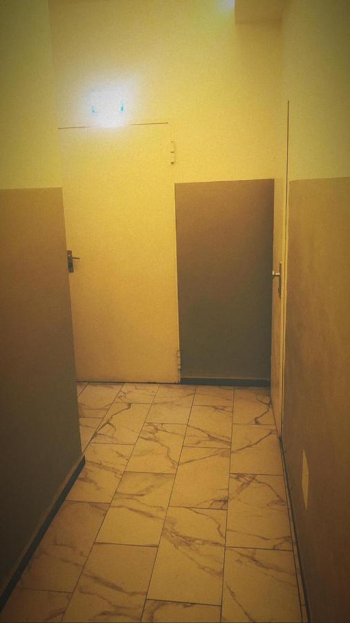 Private Near Center 1 Apartment *