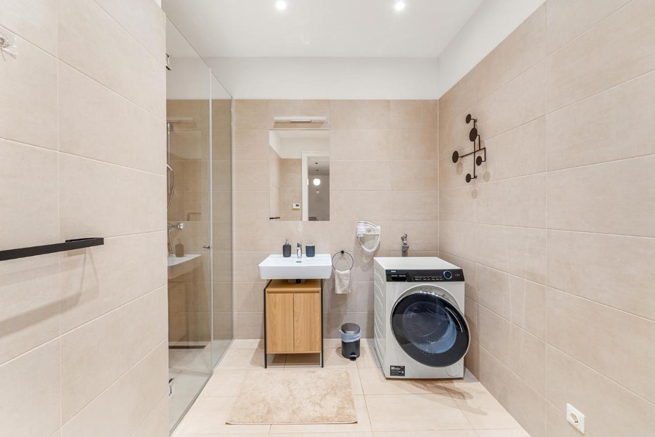 Chic Residences #suite 7 *