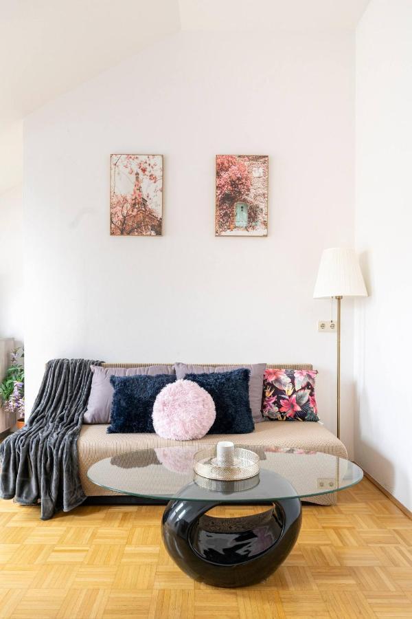 Yeshello Station Apartment Vienna