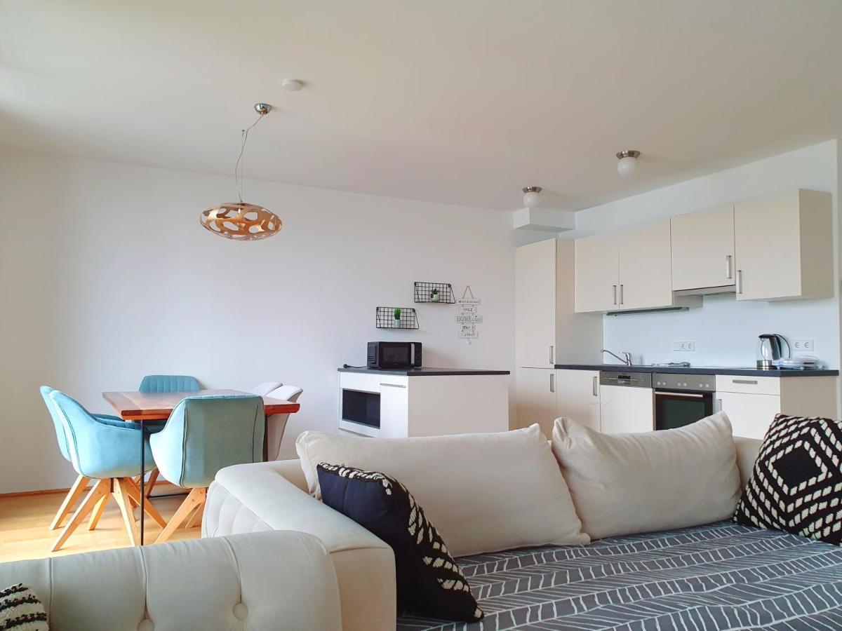 Apartamento Near Lake Two Bedroom Duplex *