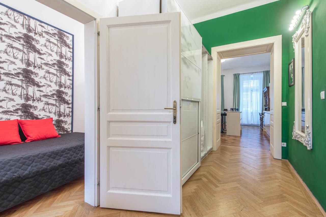 Apartamento City-apartment In Center Of *