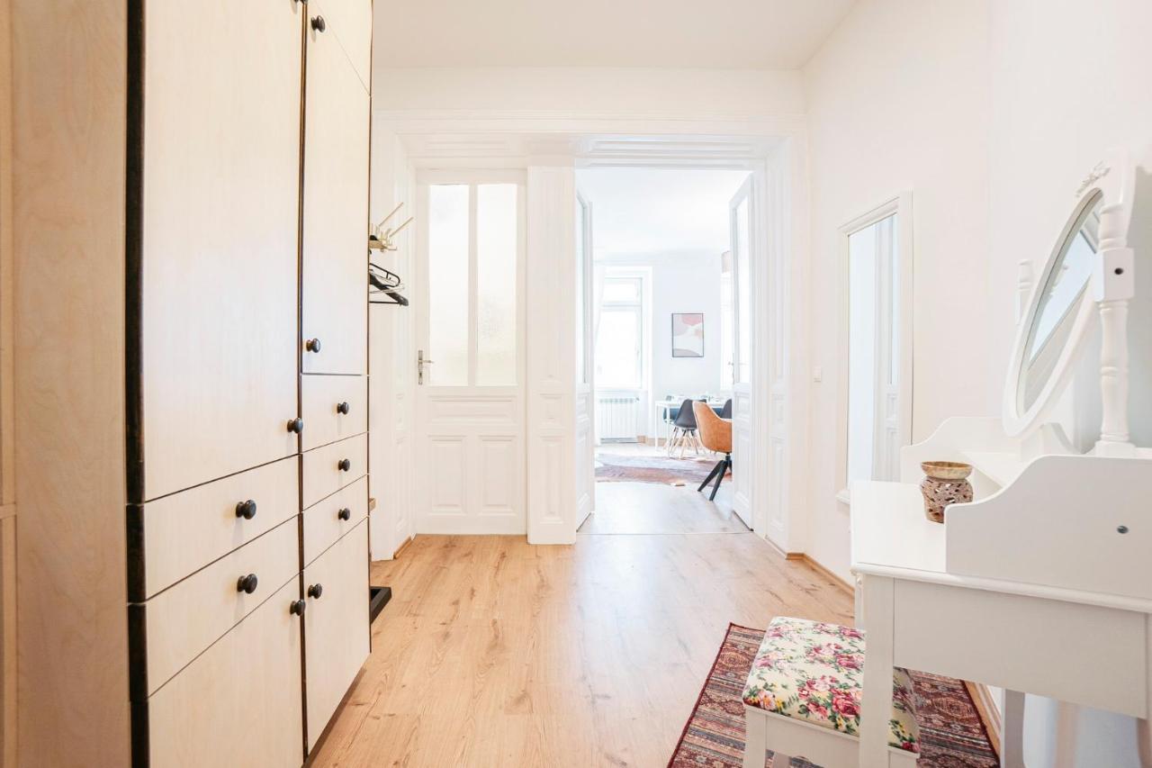 Coupledream - 10min To Center! Apartment Vienna
