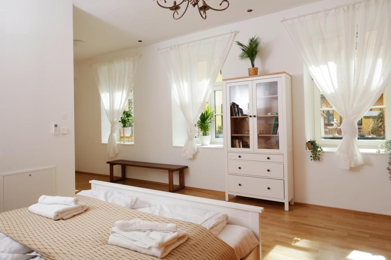 Serenity Viena