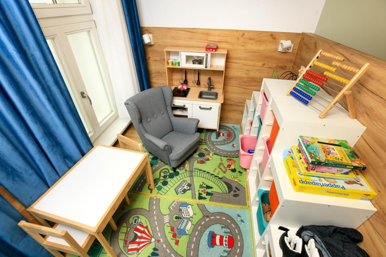 Aparthotel Jimmy's Emerald 4*