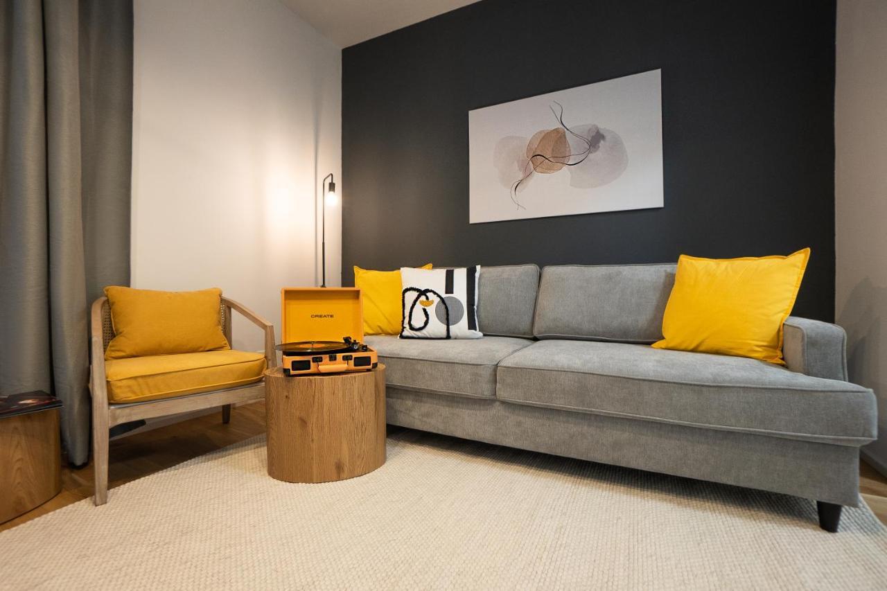 Bright Stylish With A Balcony In A Location Vienna