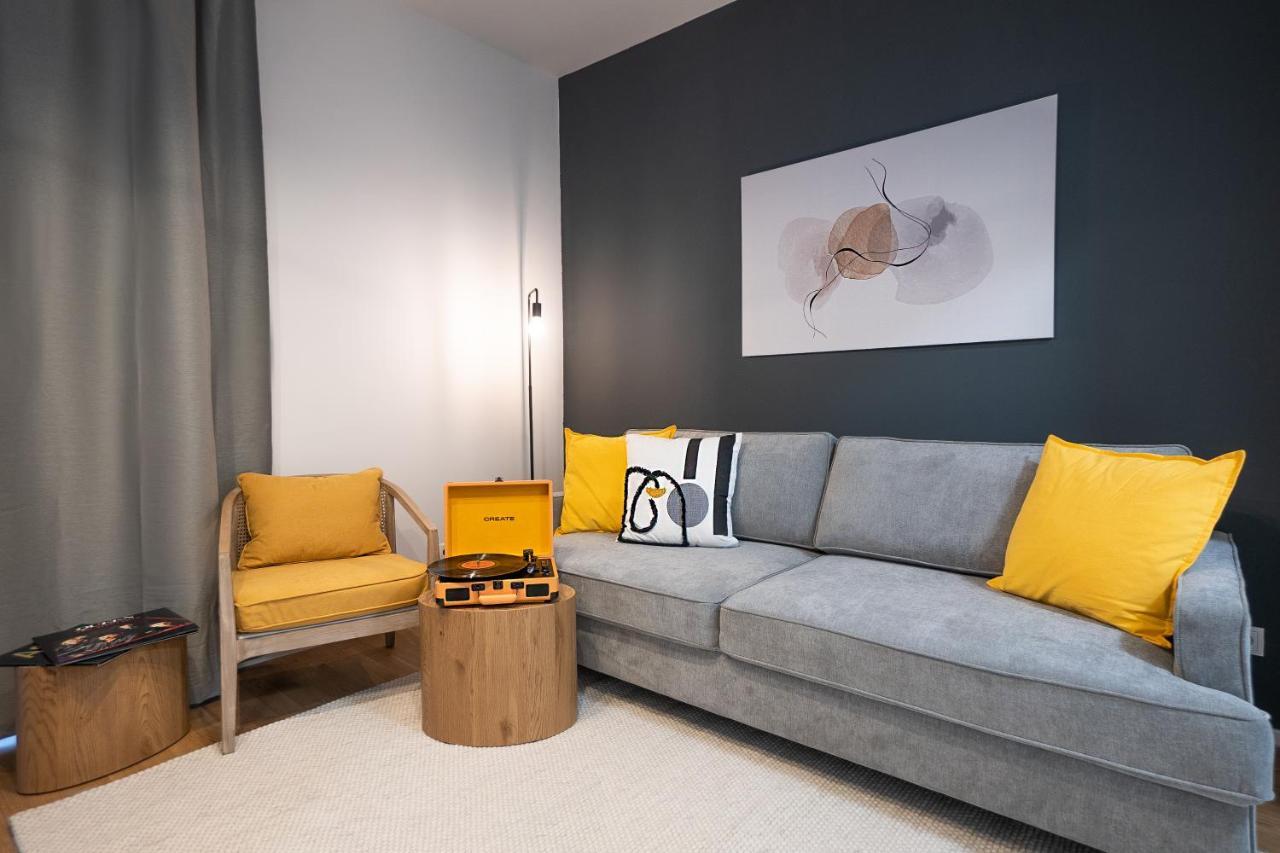 Bright Stylish With A Balcony In A Location Apartment Vienna