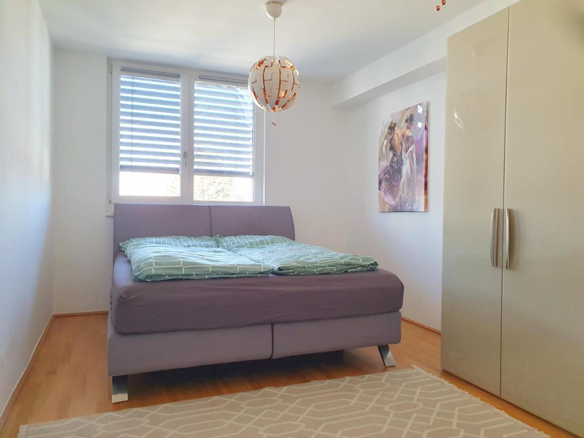 Near Lake Two Bedroom Duplex * Viena