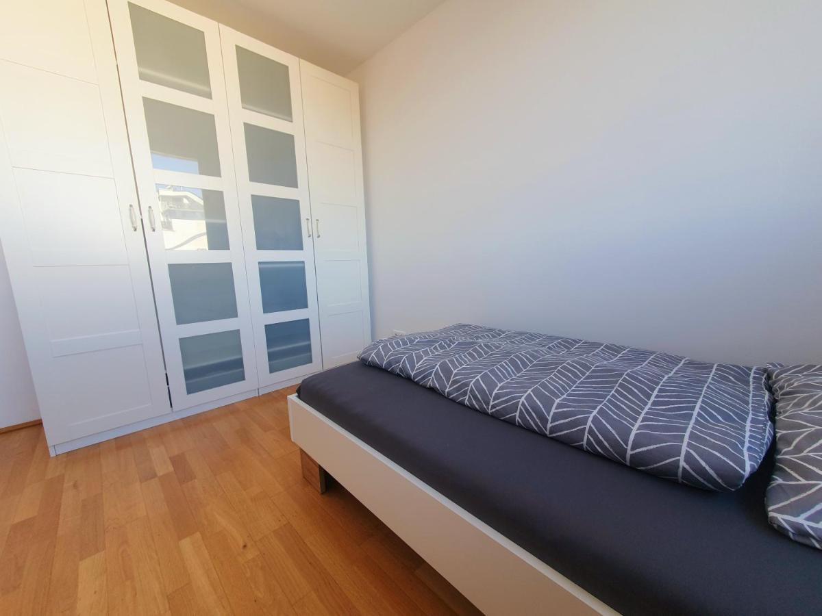 Near Lake Two Bedroom Duplex Apartamento Viena