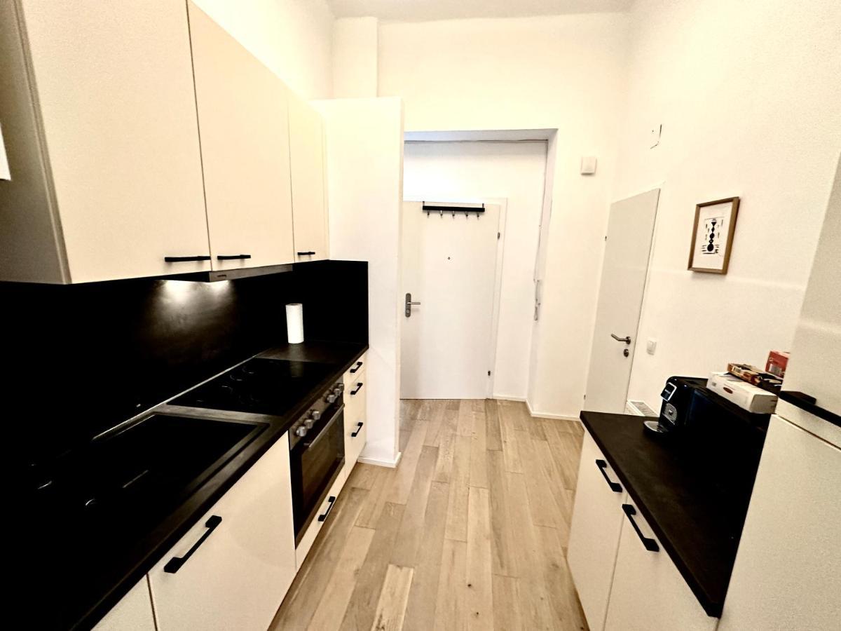 Book-a-room Panda-apartments
