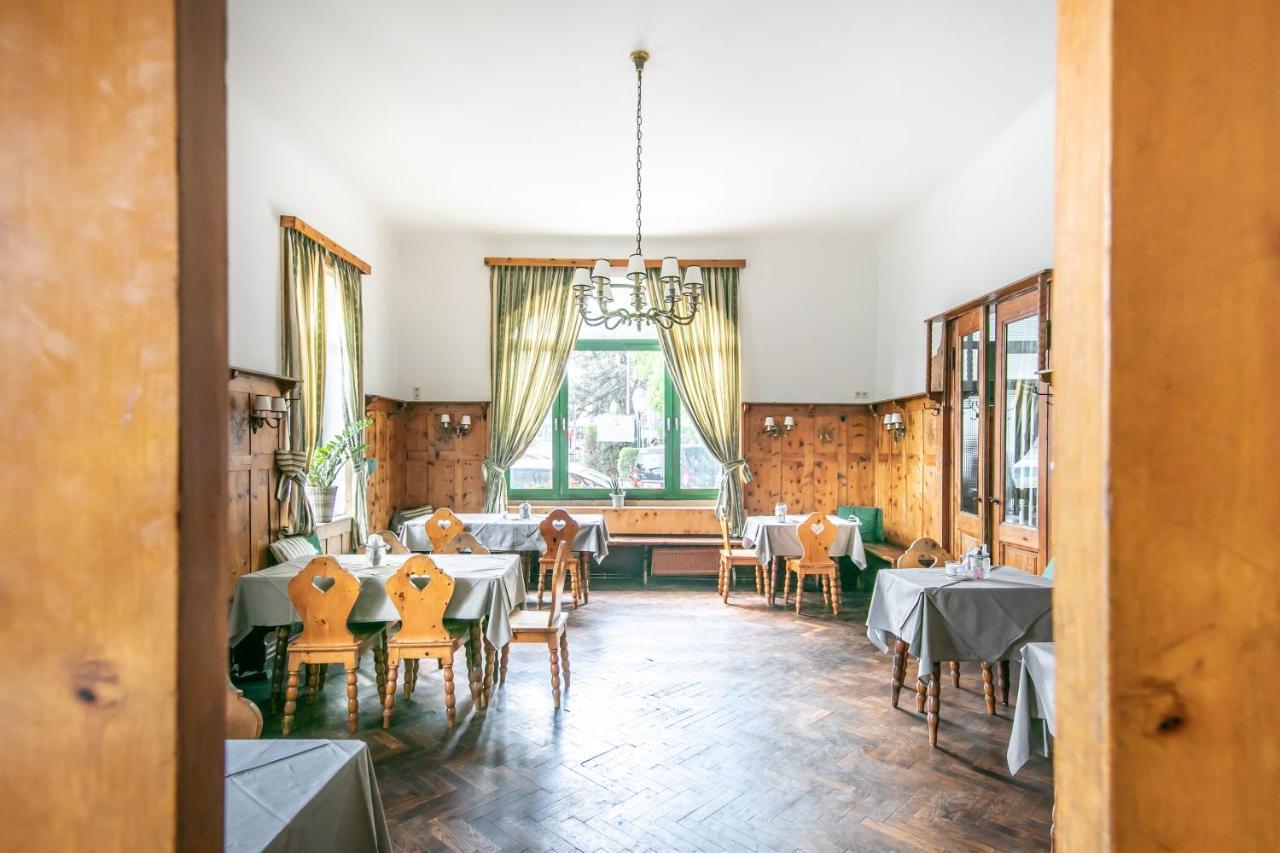Bergwirt Hotel Vienna