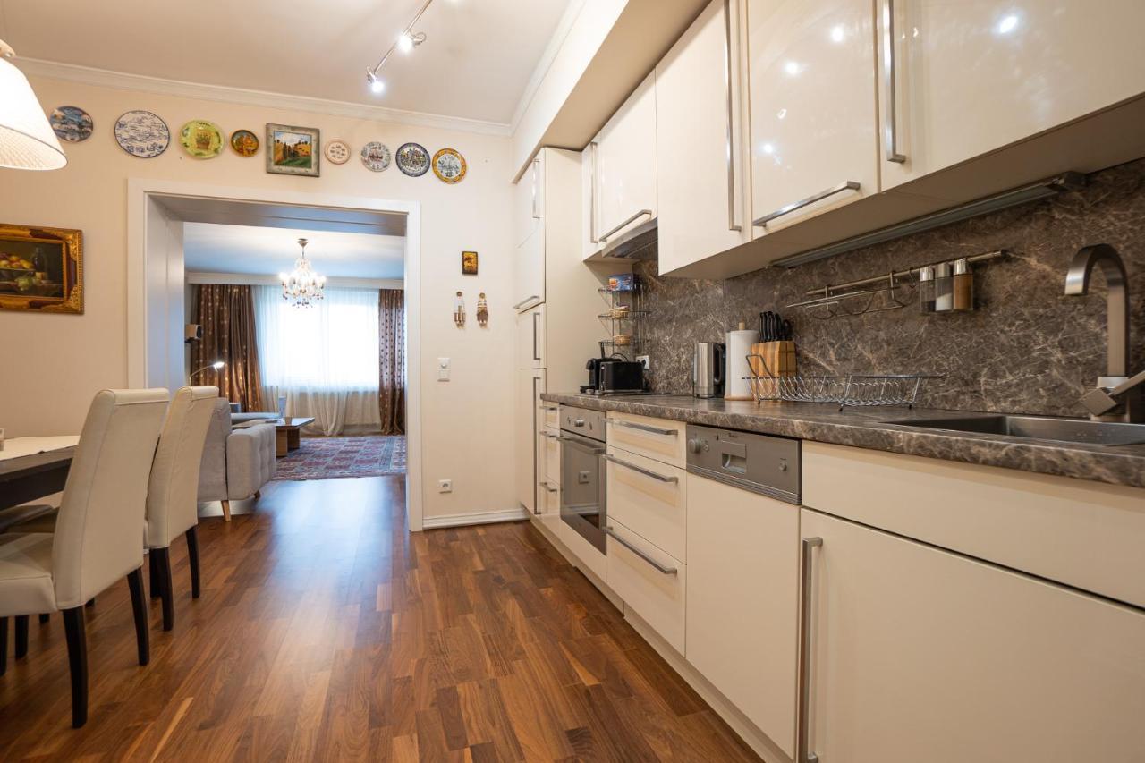 Apartment With A Balcony - 15 Min To City Center *