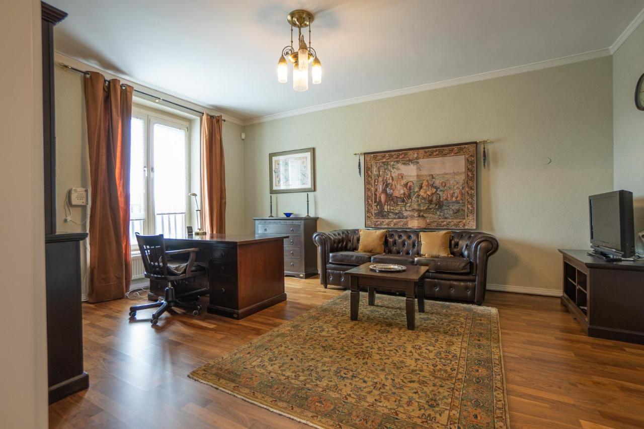 With A Balcony - 15 Min To City Center * Wien