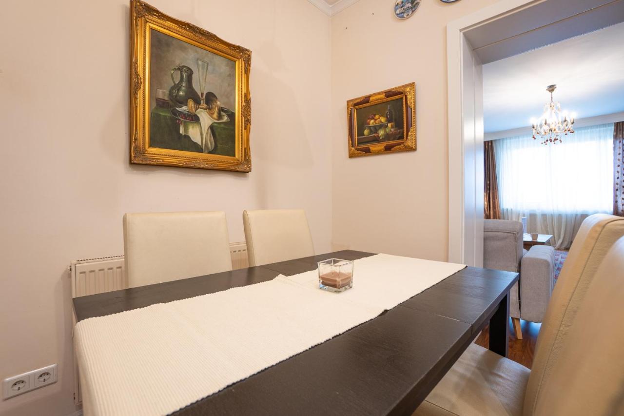 With A Balcony - 15 Min To City Center Wien