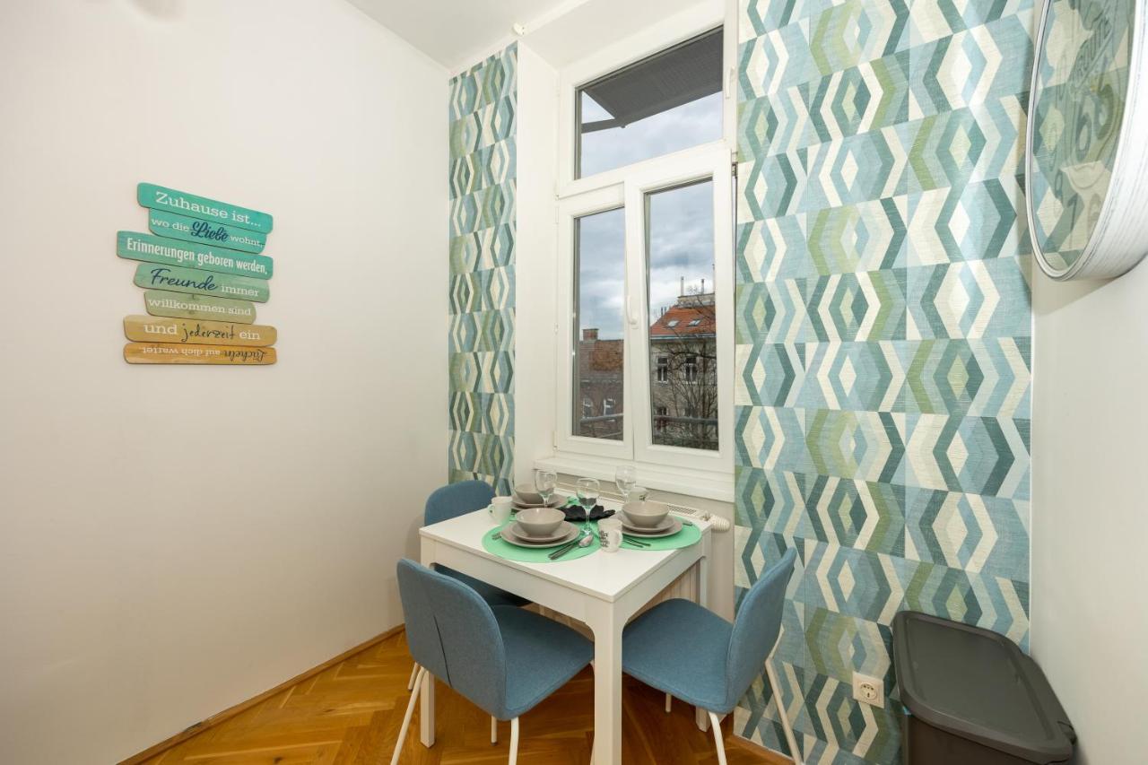 Delightful 1 Bedroom Near Schoenbrunn And Westbahnhof With Big Porch Apartamento Viena