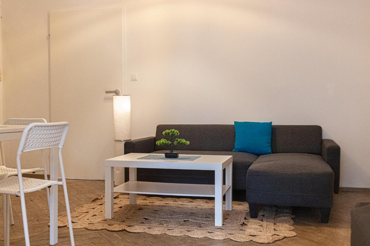 Vibrant 3br Near Akh Hospital - Perfect For Groups Appartamento
