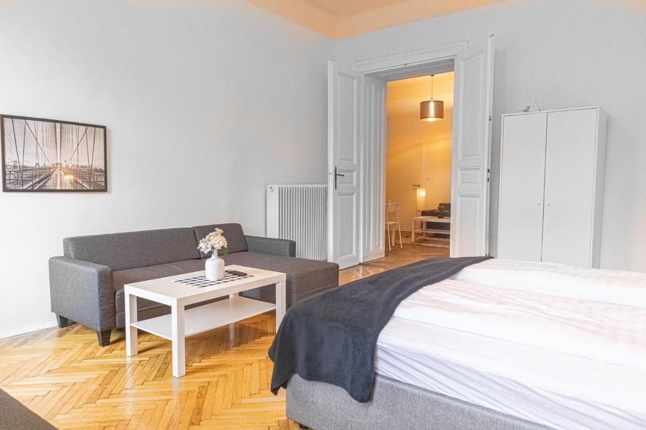 Vibrant 3br Near Akh Hospital - Perfect For Groups Appartamento Vienna